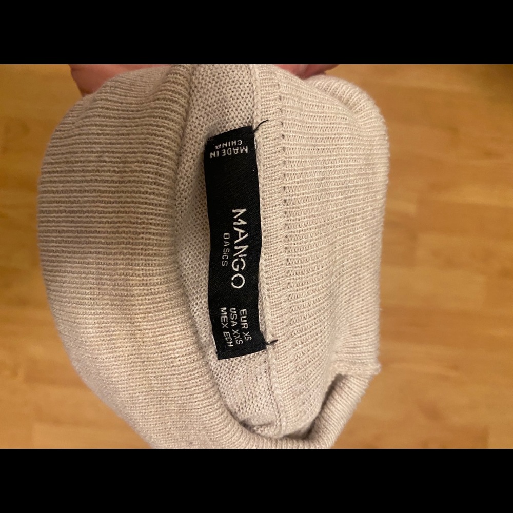 sweater - Picture 2 of 2